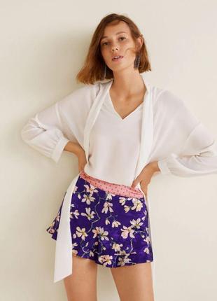 Класнючі шортики спідниця mango