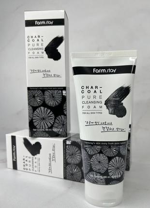 🩶пінка для вмивання farm stay charcoal pure cleansing foam