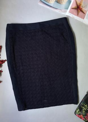 Стильная юбка с фактурной тканью1 фото