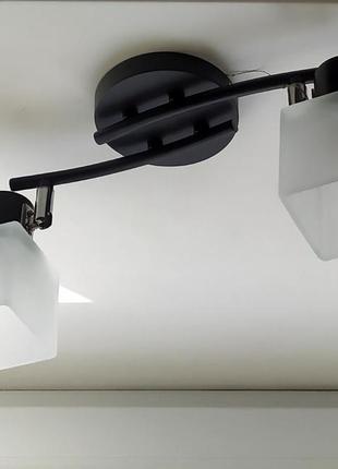 Люстра з поворотними плафонами на 2 лампи — можливий монтаж на стіну як бра3 фото