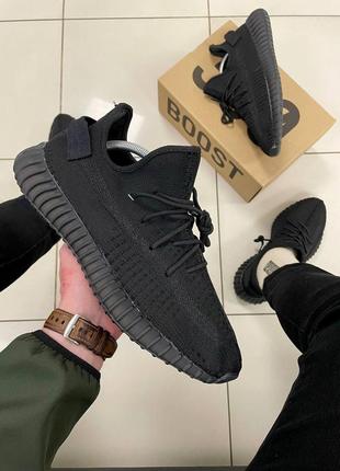 Мужские кроссовки adidas yeezy boost 350 v2 black кроссовки адедас лозы буст черне