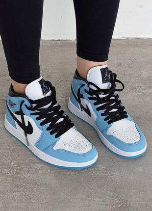 Кроссовки nike air jordan 1 retro university blue