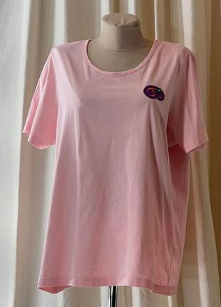 Шикарная женская базовая розовая футболка