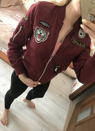 Бордовий бомбер