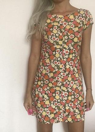 Плаття в квіточку
