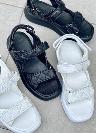 Стильные белые/черные босоножки,сандали на липучках стеганные кожаные/кожа,женская обувь на лето 2023-2024