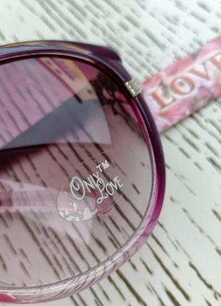 Розовые очки от солнца7 фото