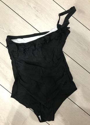 Чорний купальник