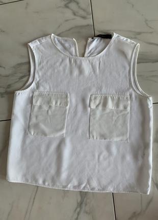 Стильна білосніжна блуза топ з карманами на грудях zara