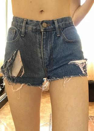 Олдскульные рваные шорты be bop