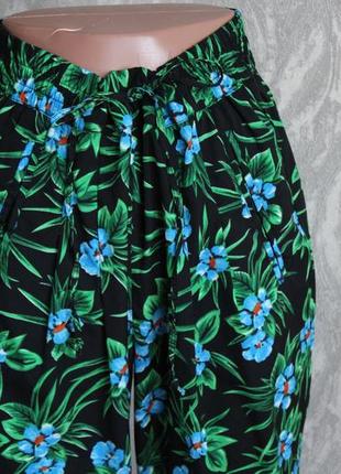 Літні легкі брюки zara штани з квітковим принтом 36 розмір7 фото