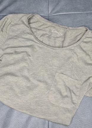 Футболка з кишенькою