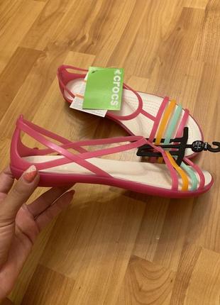 Стильные босоножки кроксы crocs isabella! безумно удобная модель в красивом розовом цвете4 фото