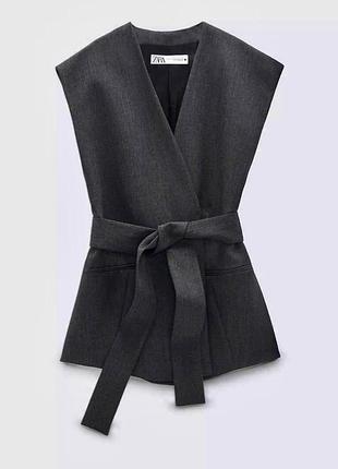 Zara жилетка