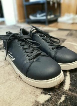 Кросівки 41 розмір