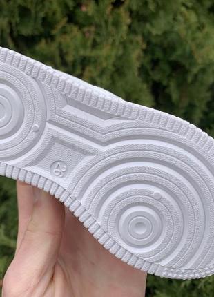 Дитячі білі кеди