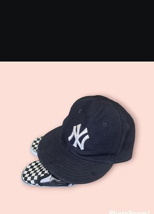 Кепка с прямым козырьком бейсболка шапка