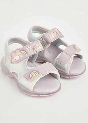 Легкие и красивые сандалии для девочки бренд george светятся при хотьбе1 фото
