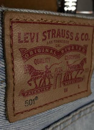 Вінтажні джинси levi’s 501 виставкова модель w30 l32 вінтаж з рваностями та потертостями рвані коліна4 фото