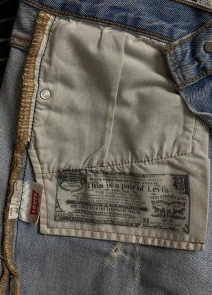 Винтажные джинсы levi’s 501 выставочная модель w30 l32 винтаж с рваностями и потертостями рваные колени9 фото