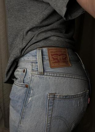 Винтажные джинсы levi’s 501 выставочная модель w30 l32 винтаж с рваностями и потертостями рваные колени