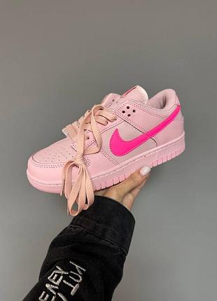 Nike dunk rose жіночі рожеві малинові кросівки найк демісезон весна осінь з перфорацією женские розовые трендовые кроссовки деми