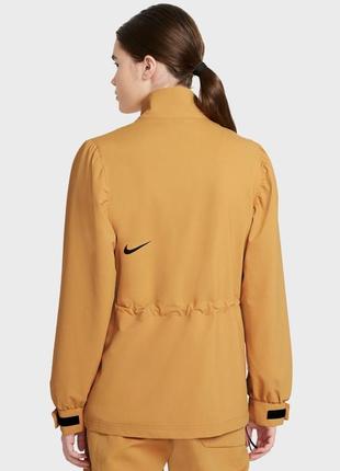 Женская куртка nike3 фото