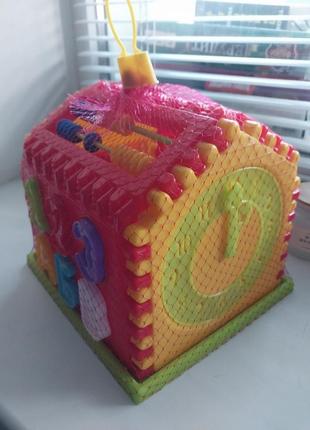 Великий куб-сортер годинник