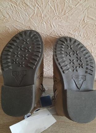 Класні черевички oshkosh 11,5-12см.6 фото