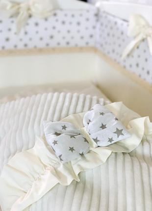 Комплект ліжка в дитячій ліжечці з бортиками2 фото