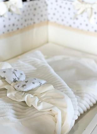 Комплект ліжка в дитячій ліжечці з бортиками4 фото