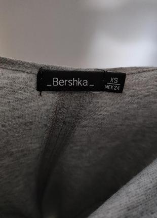 Сіра сукня bershka xs3 фото