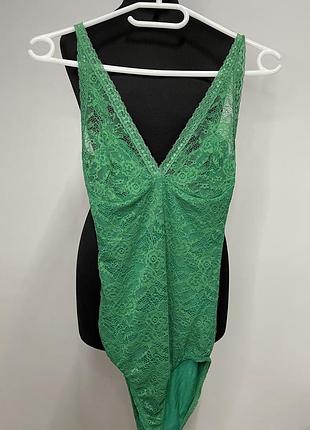 Боди зеленый с кружевом кружевом 36/s