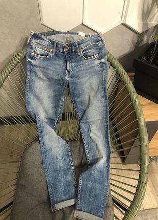 Джинсы скинни h&amp;m в очень красивом состоянии