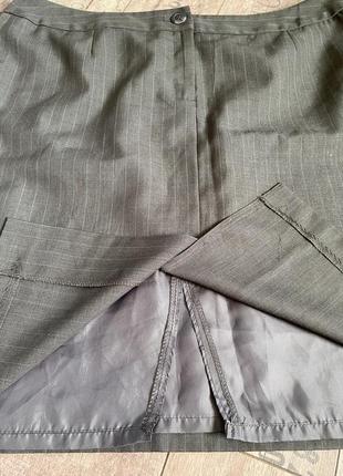 Сіра класична пряма юбка3 фото