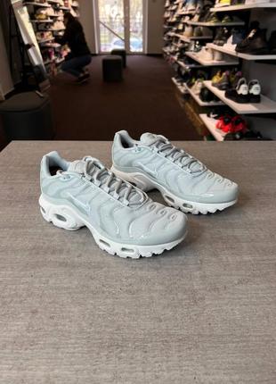 Кросівки nike tn air max plus gs aura white1 фото