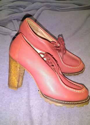 Туфлі/шкіряні.