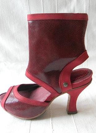 Ексклюзивні шкіряні босоніжки neosens іспанія р. нові 38