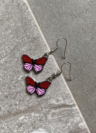 Сережки на петлі "ретро метелики"1 фото