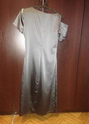 Платье коктейльное вечернее серого цвета2 фото