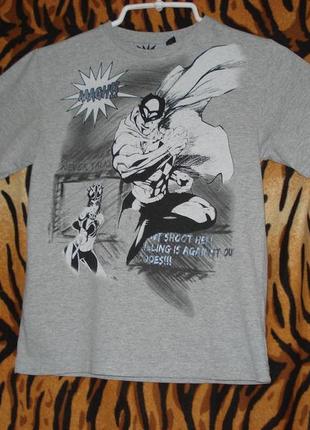 Футболка сірого кольору 9-10 років