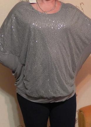 Вискозная нарядная блуза с пайетками большого размера