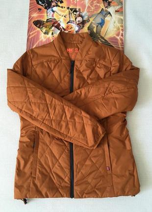 Курточка демисезонная m helly hansen