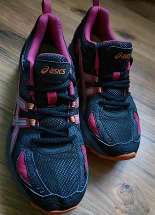 Трекiнговi трейлові бігові oригінальні asics trail tambora ver.5 art. t687n(рефлективні світоотражаючи позначки моделі)