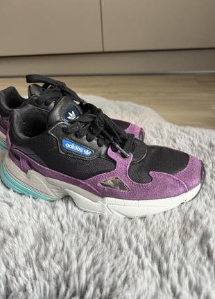 Кроси adidas