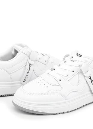 Продам кроссовки