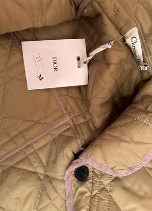 Стыжанное пальто лаконичного кроя, пальто из стеганой тафты с узором macrocannage, тренч