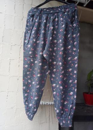 Серые графитовые цветы шорты штаны брюки бриджи бананы батист от next1 фото