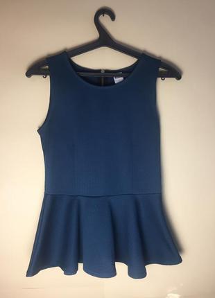 Кофта з баскою