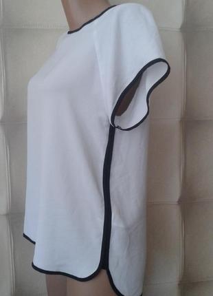 Блузка с черными вставками4 фото
